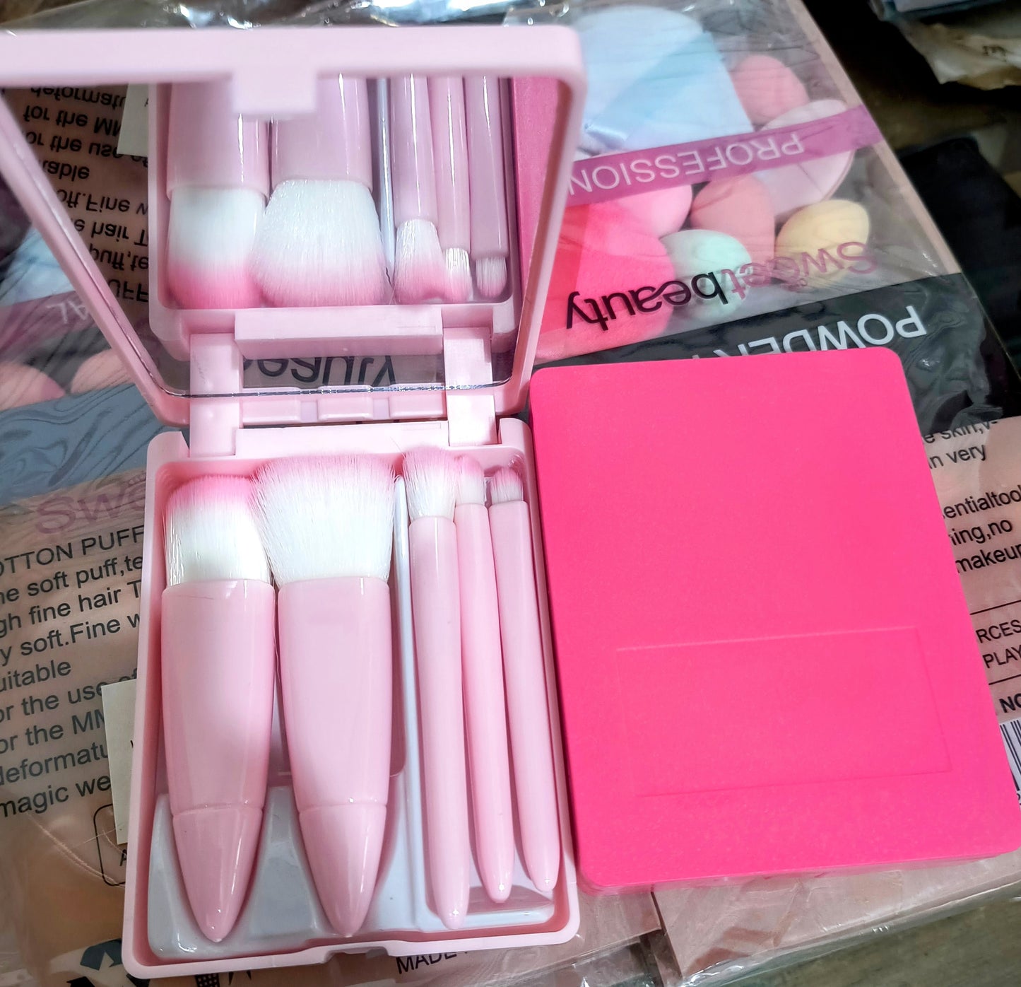 Estuche con Brochas y Espejo | FY Cosmetics