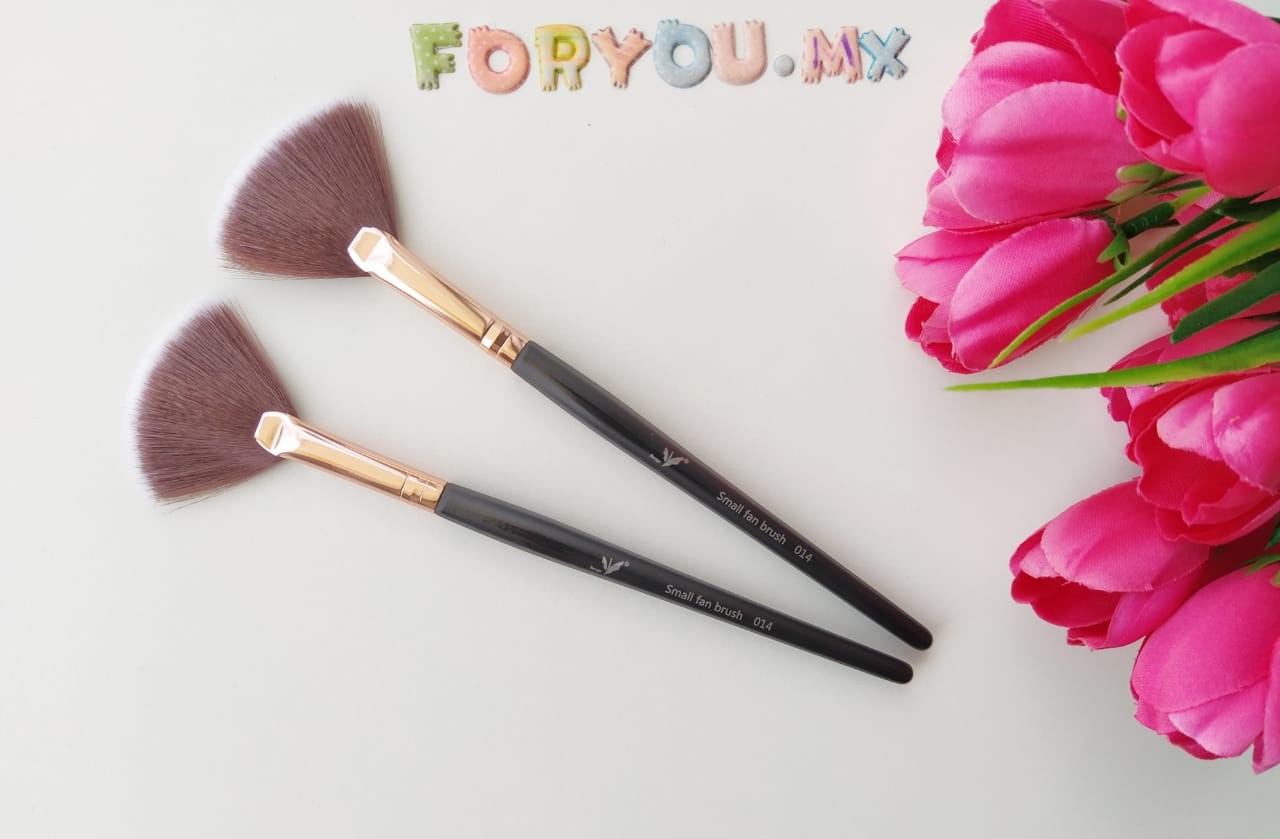 Brocha Abanico Pequeña A014 DAROGE