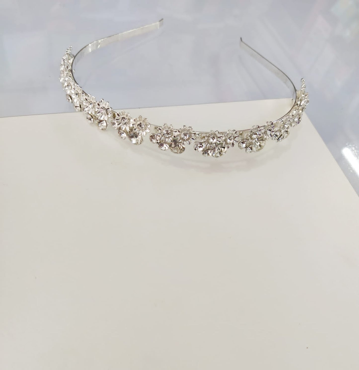 Diadema con piedras | ForYou